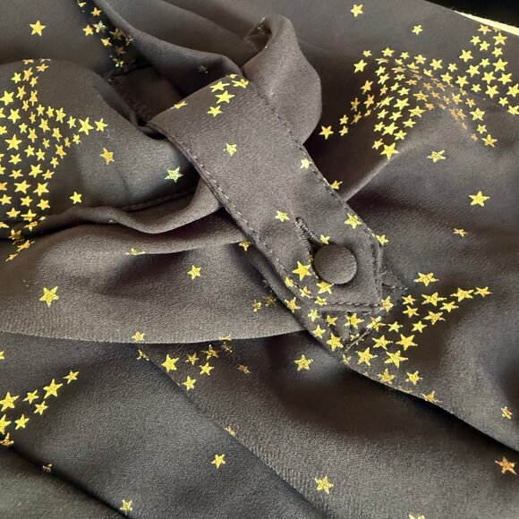 Torrid Harper Black & Gold V-Neck Top Size 1 - Picture 8 of 8